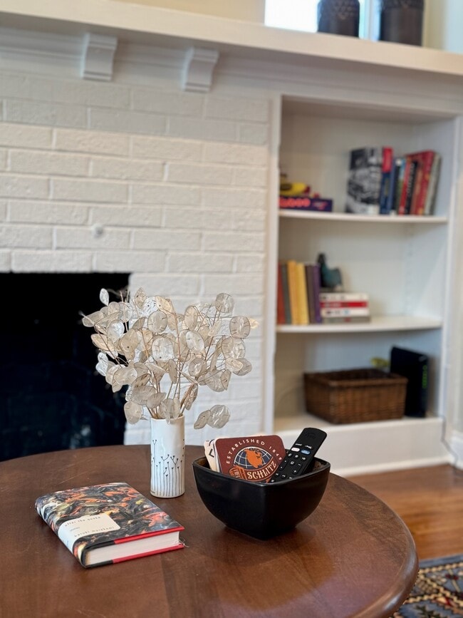 property at 1839 Darrow Ave