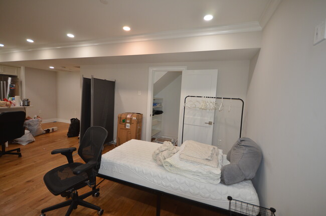 18 Mount Hood Rd, Unit 2 in Boston, MA - Building Photo - Building Photo