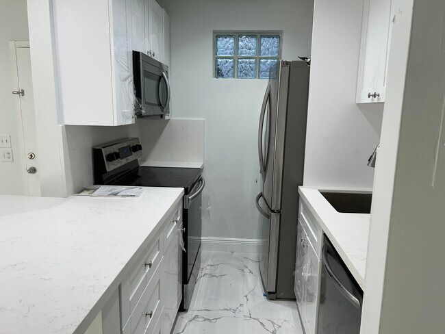 2 Crossings Cir, Unit F in Boynton Beach, FL - Foto de edificio - Building Photo