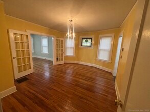 52 Taylor Ave in Norwalk, CT - Building Photo - Building Photo