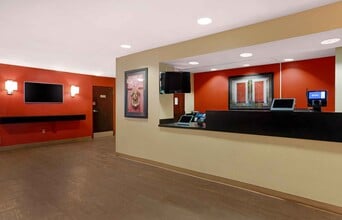 Furnished Studio-Houston - Greenway Plaza in Houston, TX - Foto de edificio - Building Photo