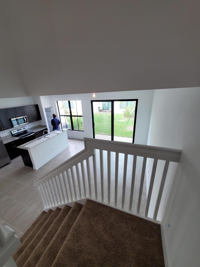 2022 Oysterwood Ln in Riviera Beach, FL - Building Photo - Building Photo