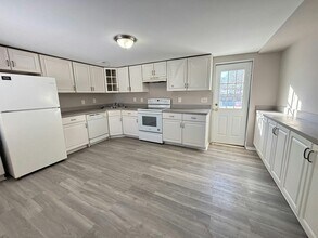 22700 Socia St in St. Clair Shores, MI - Building Photo - Building Photo