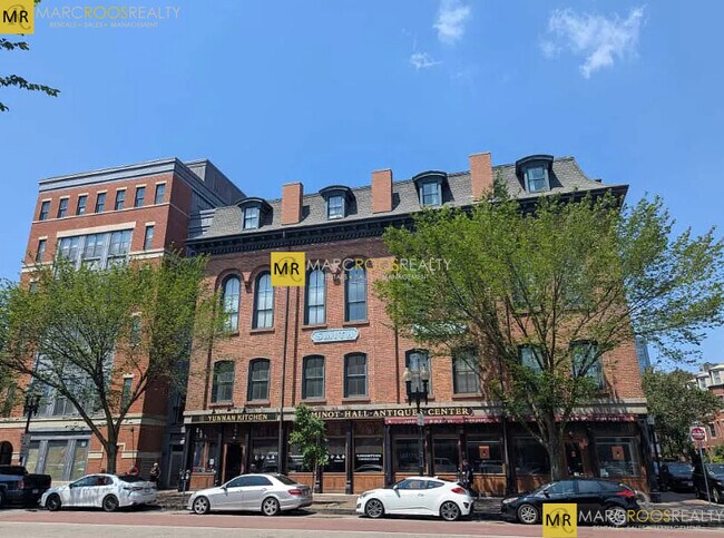 property at 1721 Washington St