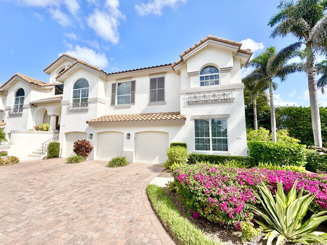 property at 101 Colonade Cir