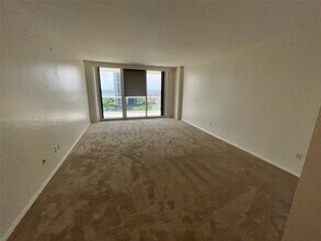 2600 Island Blvd in Aventura, FL - Building Photo - Building Photo