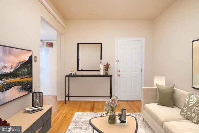 property at 1736 Pine St