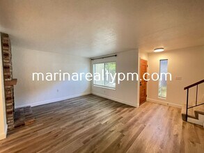 886 Redwood Ct in Crockett, CA - Building Photo - Building Photo