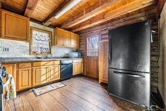 30 Hungerford Rd in East Haddam, CT - Building Photo - Building Photo