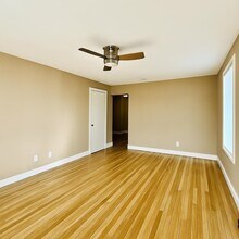 5 W 1st St in Bayonne, NJ - Building Photo - Building Photo