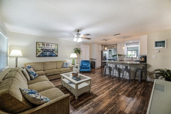 2472 Whitman St in Clearwater, FL - Building Photo - Building Photo