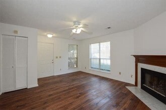 1015 Rock Creek Ln in Norcross, GA - Building Photo - Building Photo