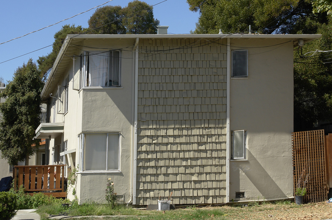 71 Pearl St in Oakland, CA - Building Photo