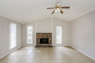 6338 Golden Park Dr in Memphis, TN - Building Photo - Building Photo