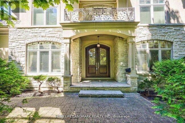 450 Meadow Wood Rd in Mississauga, ON - Building Photo - Building Photo