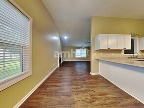 209 Jay Rd in Union, OH - Building Photo - Building Photo