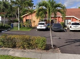 2221 NW 55th Terrace in Lauderhill, FL - Building Photo