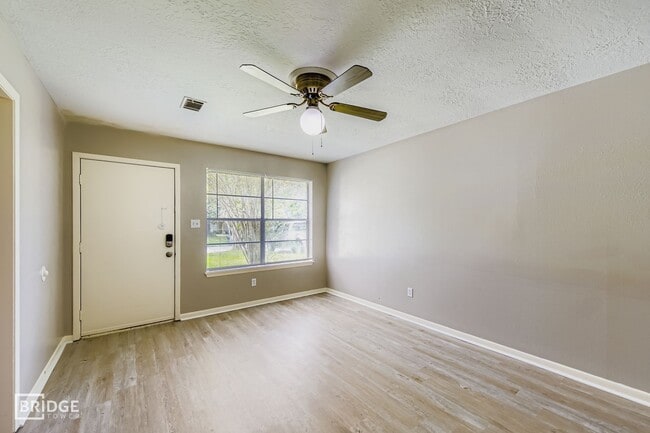 property at 1611 Hazelwood St