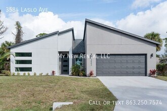 3584 Laslo Ave in North Port, FL - Foto de edificio - Building Photo