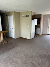 2035 W Cove Ct in Lincoln, NE - Building Photo - Building Photo