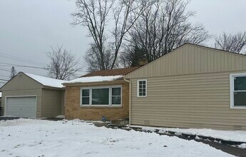 2901 Lexington Dr in Hazel Crest, IL - Building Photo - Building Photo