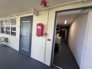 687 Durham Cir in Deerfield Beach, FL - Building Photo - Building Photo