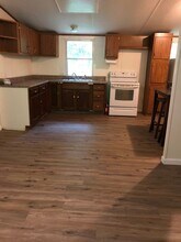 346 Elk Shoals Creek Rd in Burnsville, NC - Building Photo - Building Photo
