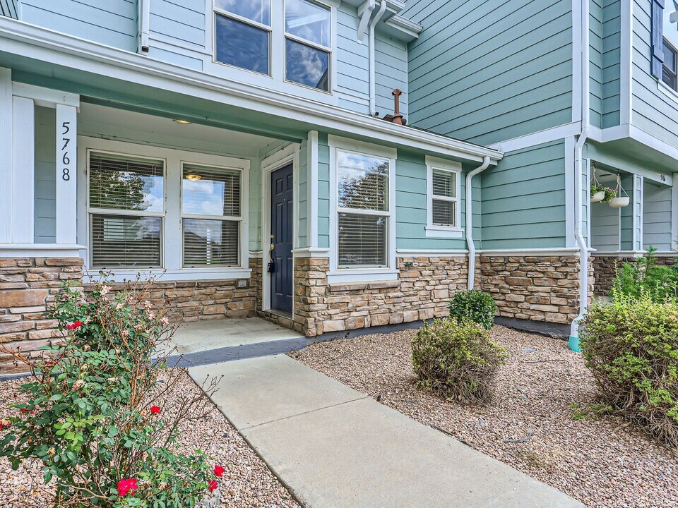5768 Biscay St in Denver, CO - Building Photo