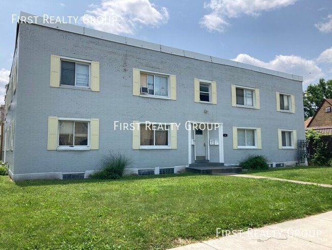 property at 16 W Maplewood Ave