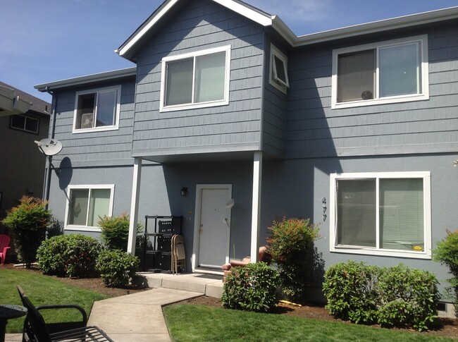 property at 475-477 E 19th Ave