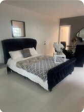 1604 Drexel Ave in Miami Beach, FL - Foto de edificio - Building Photo