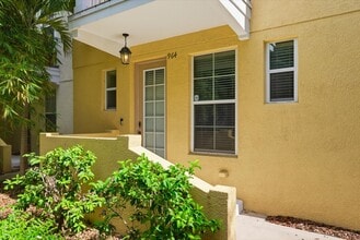 964 Sombra St in Brandon, FL - Building Photo - Building Photo