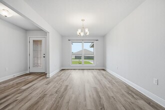 5810 Crestlake Dr in Crestview, FL - Building Photo - Building Photo