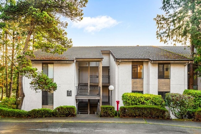 property at 10514 NE 32nd Pl