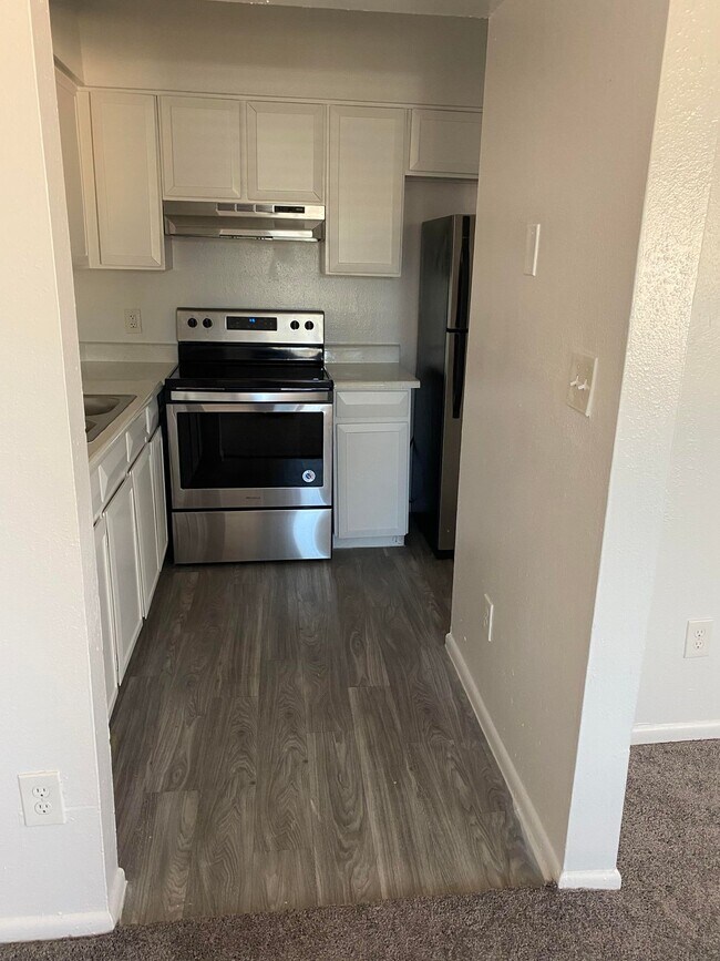 6324 N Black Cyn Hwy in Phoenix, AZ - Building Photo - Building Photo