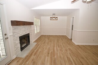 210 Hayden Pl in Jacksonville, NC - Building Photo - Building Photo