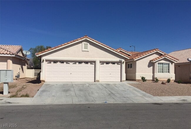 property at 914 Boca Glen Rd