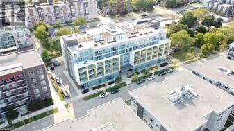 257 Hemlock St in Waterloo, ON - Building Photo