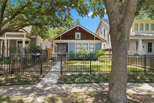 1509 Ashland St