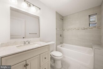 1633 Germantown Ave in Philadelphia, PA - Foto de edificio - Building Photo