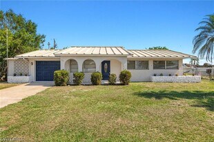 1334 Ellendale Cir in Lehigh Acres, FL - Building Photo