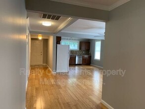 811 Hertford St in Greensboro, NC - Building Photo - Building Photo