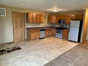 304 Topaz Pl, Unit C photo'