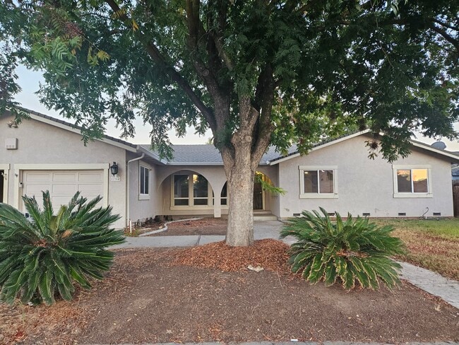 property at 1304 Fruitridge Dr