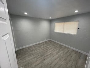 3719 Hazelwood St in Las Vegas, NV - Building Photo - Building Photo