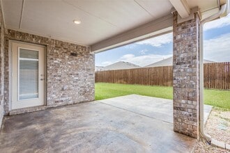 111 Barbara Ln in Caddo Mills, TX - Foto de edificio - Building Photo