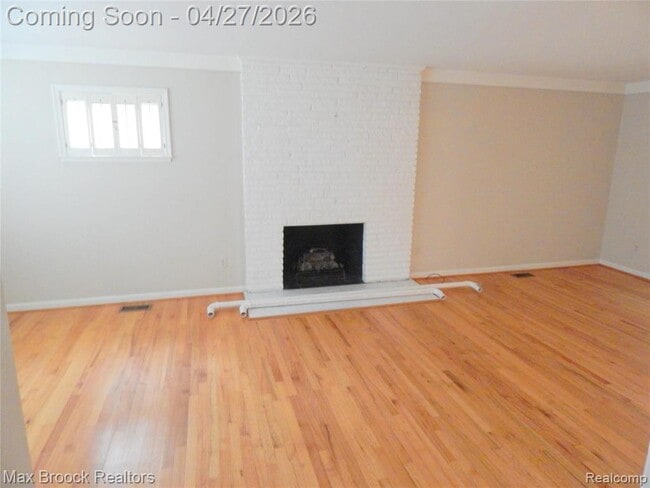 116 E Hickory Grove Rd in Bloomfield Hills, MI - Building Photo - Building Photo