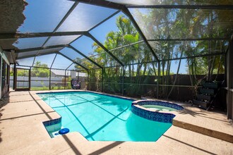 502 Timber Bay Cir E in Oldsmar, FL - Building Photo - Building Photo