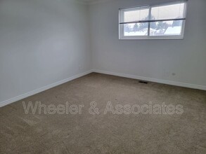 9218 Alvey Ln in Sandy, UT - Building Photo - Building Photo