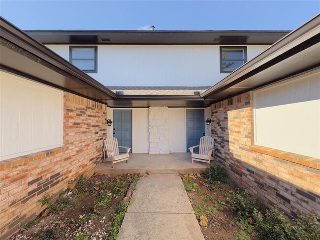 7028 Elk Canyon Rd in Oklahoma City, OK - Building Photo - Building Photo